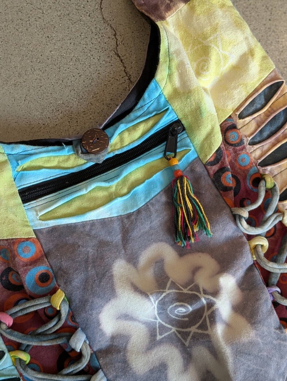 Bohemian Multicolor Patchwork Sling Bag - Vibrant Fabric Crossbody - Picture 3 of 5